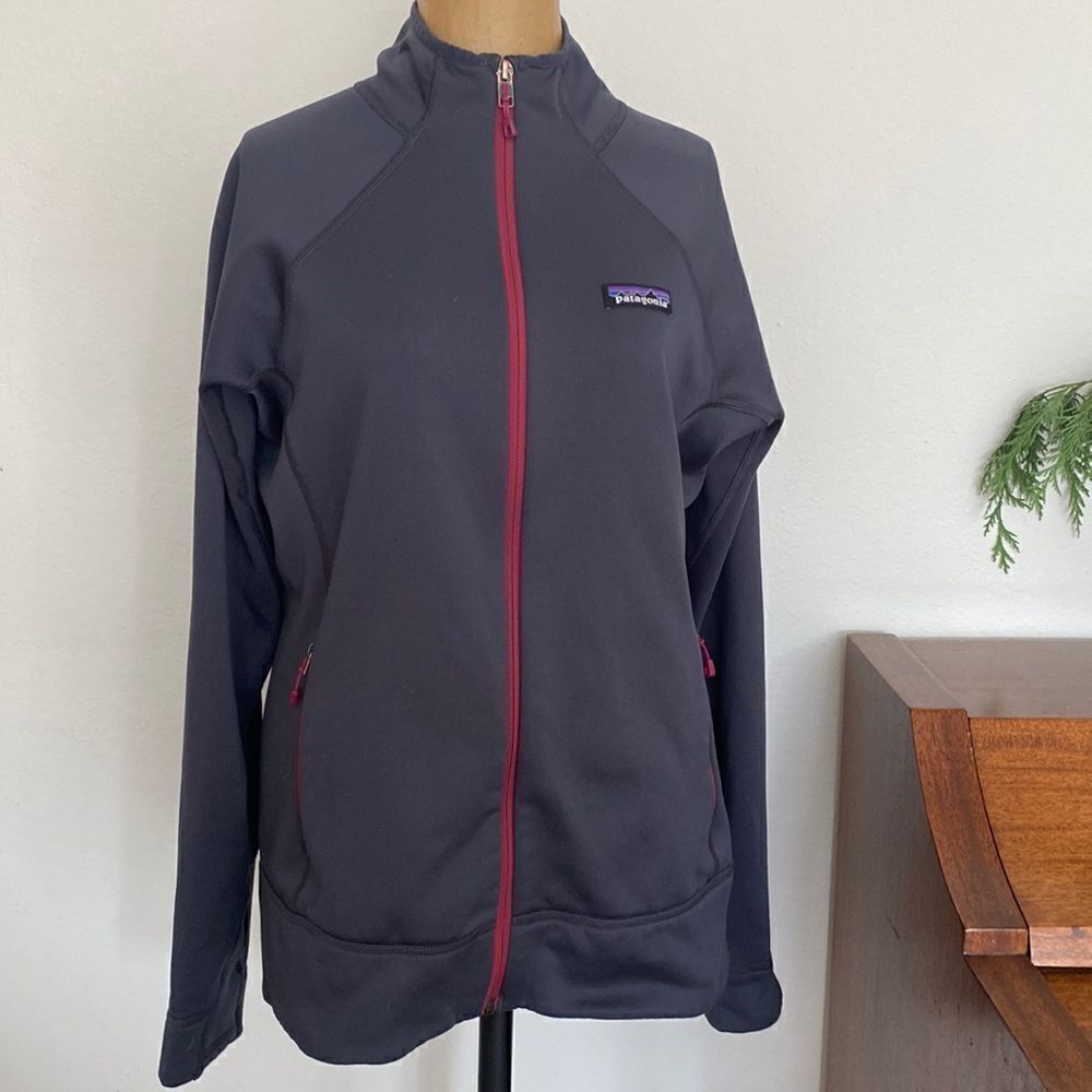 Patagonia Cross Trek Fleece Jacket sz M grey w/burgundy zippers great condition